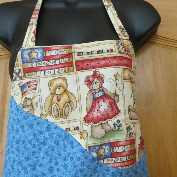 Patriotic Bear 2 in 1 Reversible Apron - Picture 12 of 12